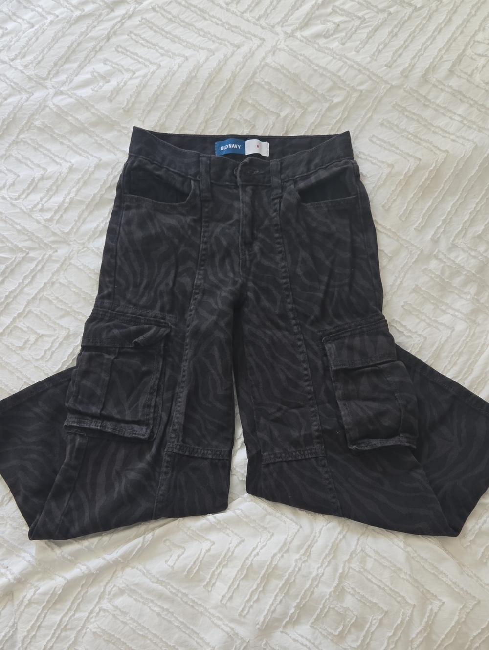Old Navy Girls Black Cargo Pants with Subtle Zebra Pattern